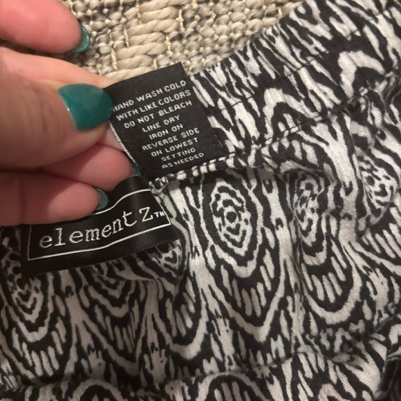 Elementz Black & White Y2K Boho Tiered Maxi Skirt – Size L – 100% Cotton - Picture 4 of 4